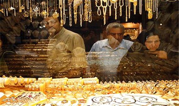 رییس اتحادیه طلافروشان یزد در گفت‌وگو با ایسنا: افزایش ارزش افزوده، طلا را از سرمایه به کالا تبدیل می‌‌کند
