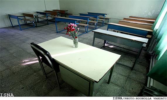 در پی اعتراض به تعطیلی دبیرستان‌های دهشیر؛ آموزش و پرورش یزد: مجدداً بررسی می‌كنیم