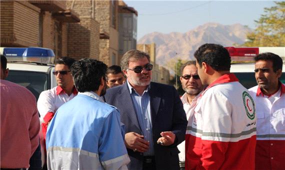 بازدید مدیر عامل هلال احمر یزد از مناطق زلزله‌زده مهریز