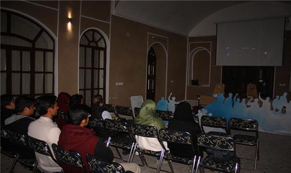 برگزاری اولین نشست پخش فیلم تئاتر در حوزه هنری یزد