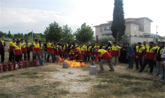 آموزش اصول ایمنی و آتش‌نشانی به 1000 شهروند یزدی