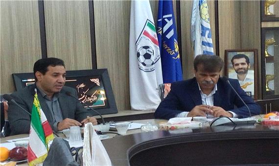 رئیس هیات فوتبال یزد، تدوین سند توسعه فوتبال استان را خواستار شد