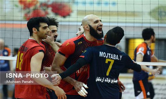 راهیابی خاتم اردکان به جمع ٤ تیم برتر سوپر لیگ والیبال ایران