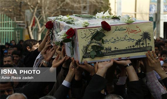 شهید گمنام در مرکز فرهنگی دفاع مقدس یزد به خاک سپرده شد