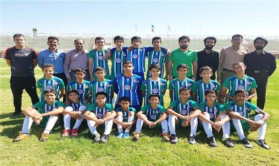 مسابقات فوتبال گروه هفت نونهالان کشور در یزد آغاز شد