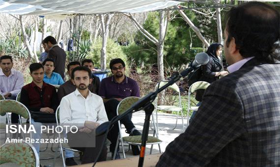 برگزاری نشست تخصصی آشنایی با کاربردهای گیاهان دارویی در دانشگاه یزد