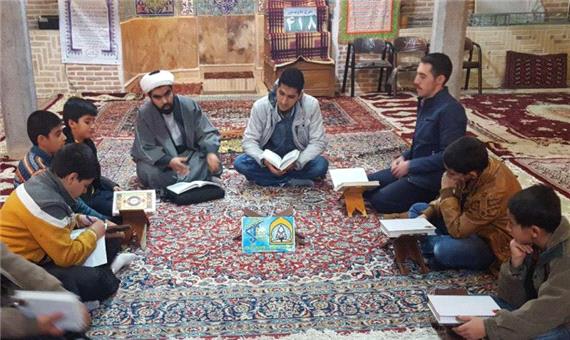 45 نوجوان بافقی، اوقات فراغت خود را با قرآن سپری می کنند