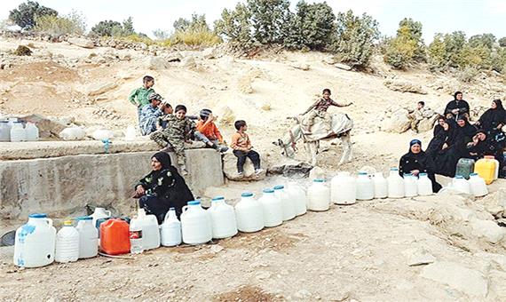 خشکی کامل 110 مورد از منابع آبی روستاهای استان/آبرسانی سیار به 330 روستای یزد