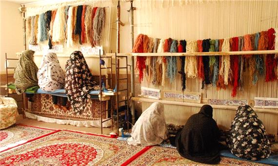 اشتغالزایی فرش دستباف یزدی‌ها در مناطق محروم هرمزگان