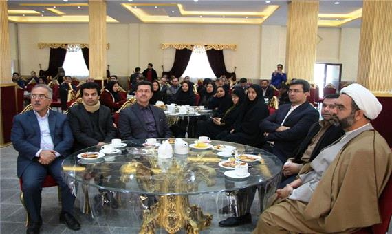 نشست مدیران روابط عمومی استان یزد در مهریز برگزار شد