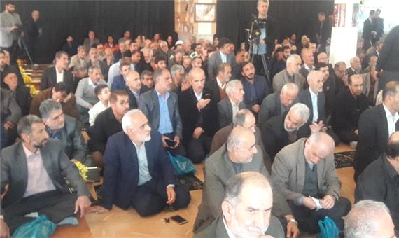مراسم بزرگداشت شهید نیروی انتظامی در مهریز برگزار شد