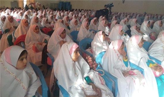 456 دانش آموز دختر ابرکوه سن تکلیف خود را جشن گرفتند