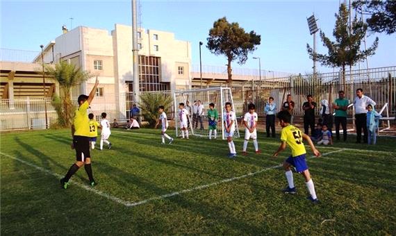 شناسایی استعدادهای برتر هدف جشنواره  مدارس فوتبال یزد است
